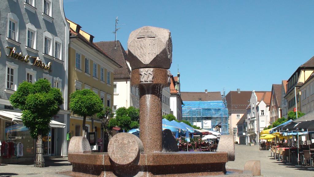 Brauereigasthof Zur Muenz Seit 1586 Günzburg Zewnętrze zdjęcie
